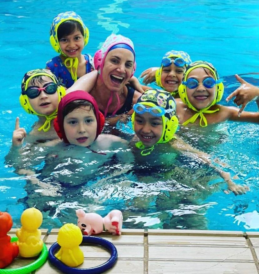 Clube Jundiaiense promove escolinha de polo aquático infantil